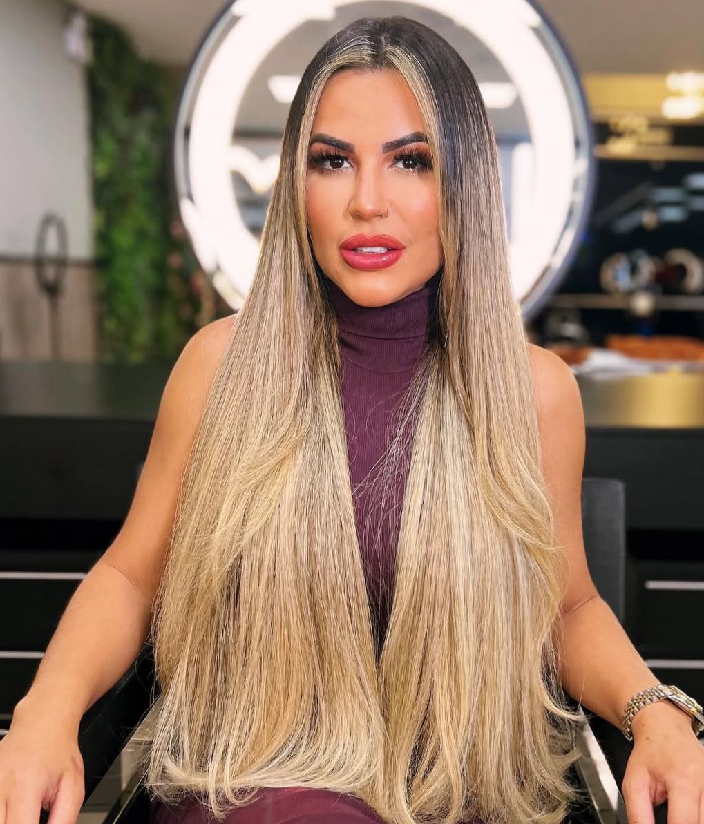 DEOLANE BEZERRA